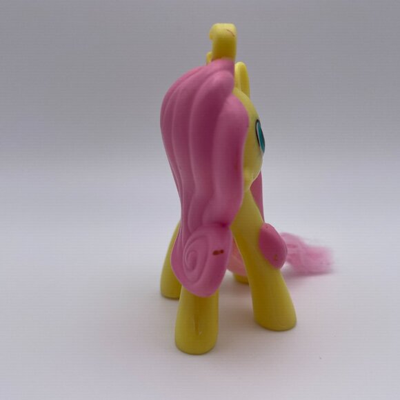 My Little Pony (MLP) 2012 Fluttershy G4 McDonald's Yellow (SKU: 423TO) - Picture 4 of 5